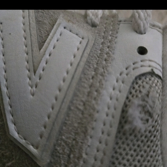 New Balance 574 ML574EVW GREY Suede GOOD Used Condition EUC M 9 W 10.5 - Picture 8 of 8